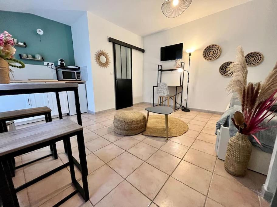 Aix-En-Provence, Cosy Studio Proche Toutes Commodites, Linges Fournis Экстерьер фото